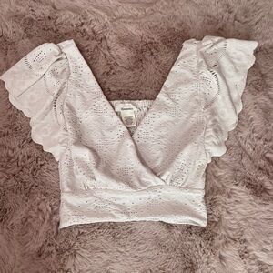 URBAN Romantics White Eyelet Blouse with Ruffle Sleeves